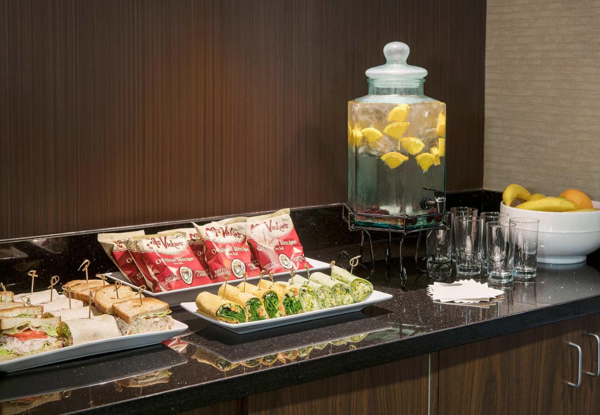 Courtyard By Marriott San Diego Sorrento Valley Ngoại thất bức ảnh