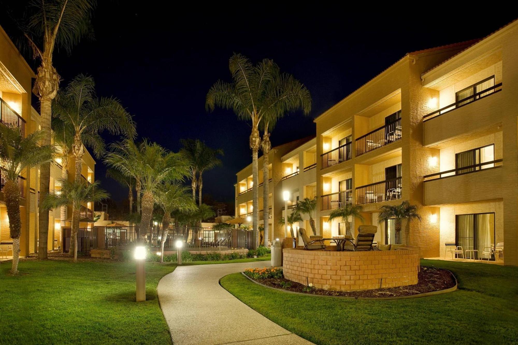 Courtyard By Marriott San Diego Sorrento Valley Ngoại thất bức ảnh