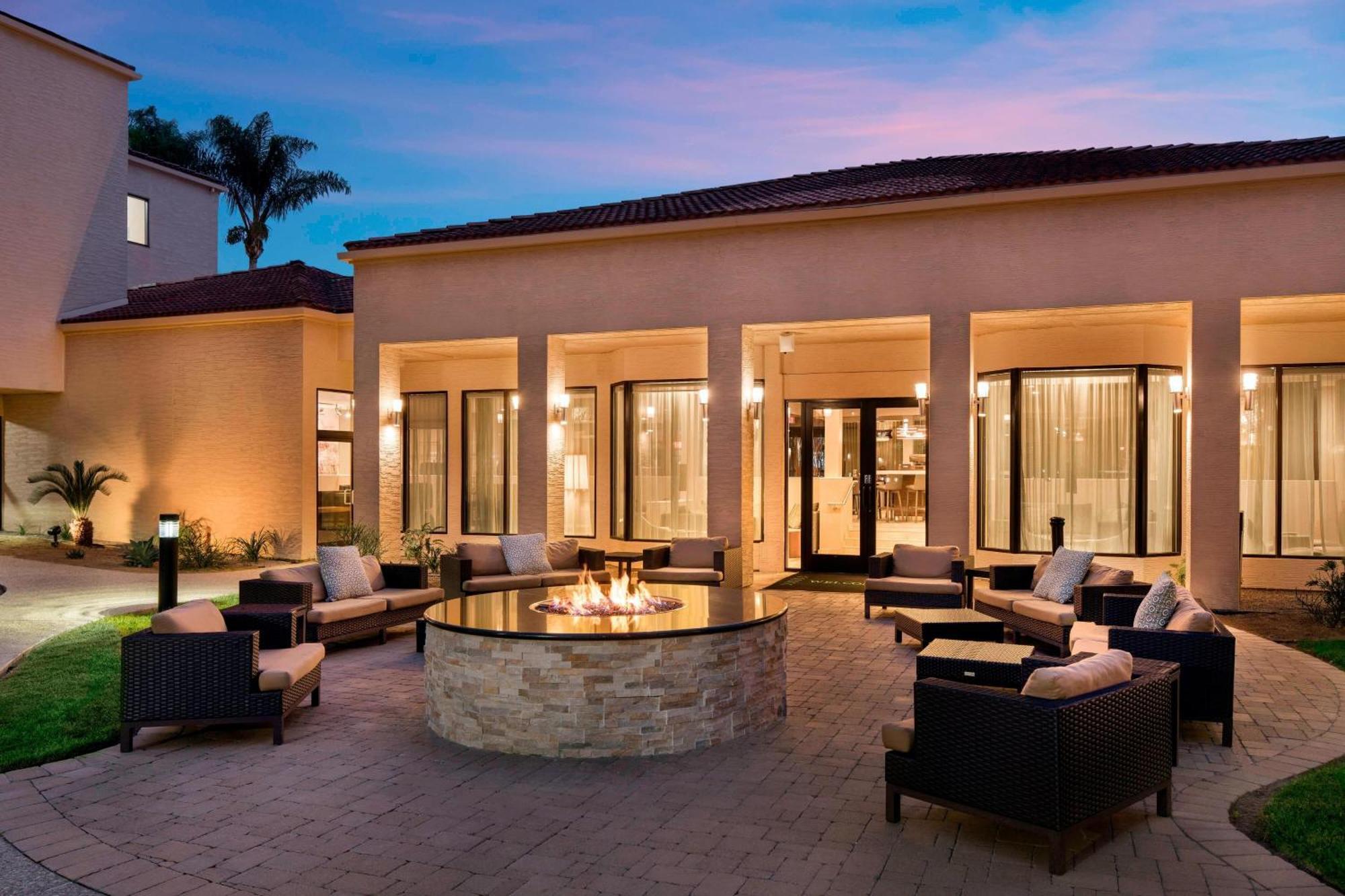 Courtyard By Marriott San Diego Sorrento Valley Ngoại thất bức ảnh