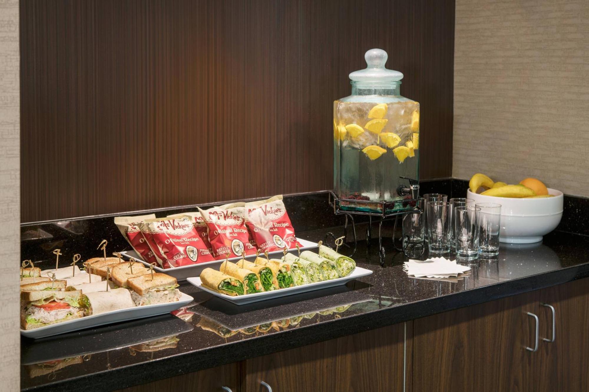 Courtyard By Marriott San Diego Sorrento Valley Ngoại thất bức ảnh